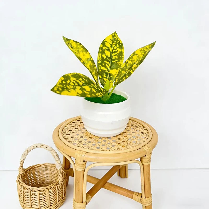 Artificial green plants, office desk decorative plants, bonsai, artificial flowers, and creative accessories in 4 small pots