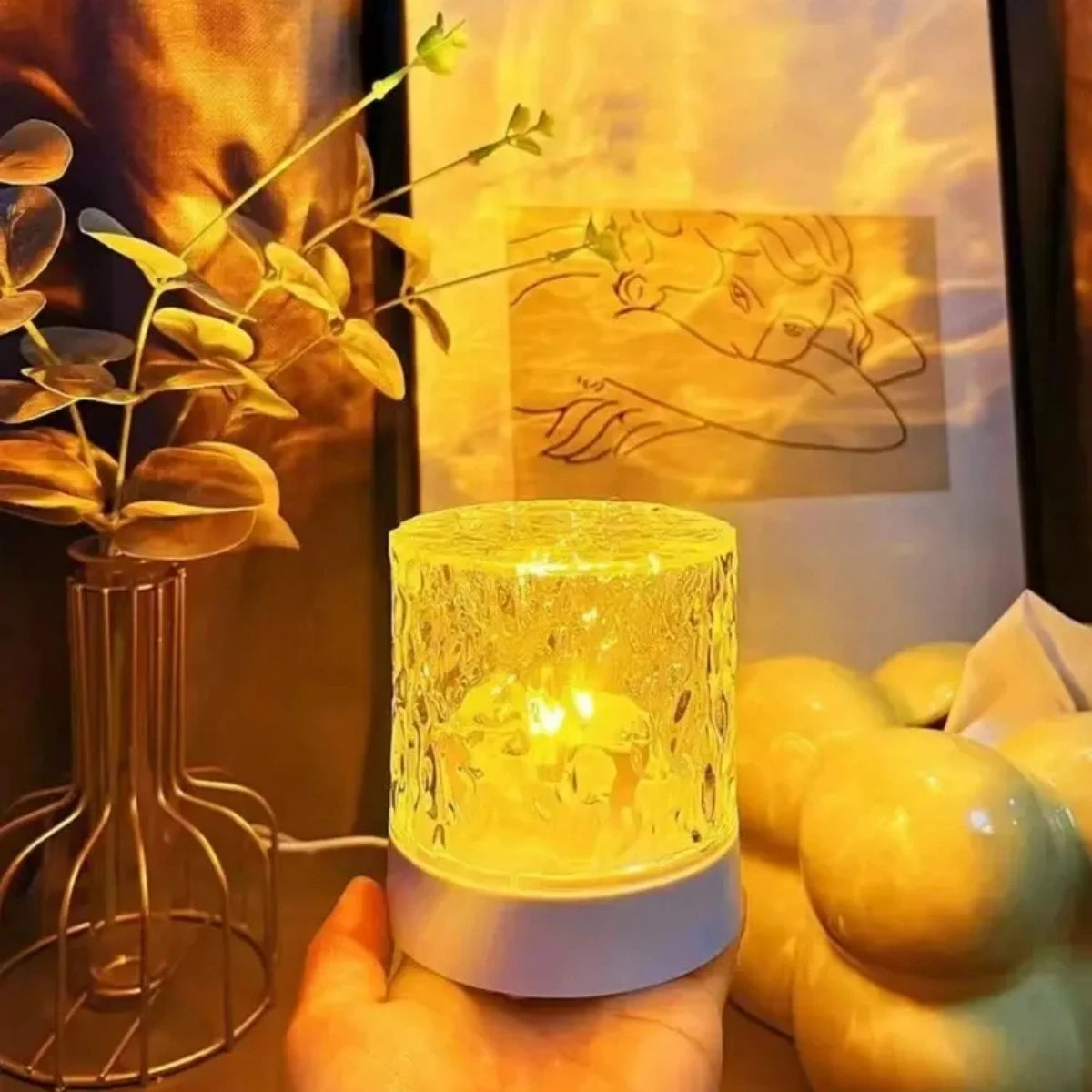 RGB16 color water ripple ambient light, bedroom light and shadow atmosphere, rotating table lamp, bedside night light