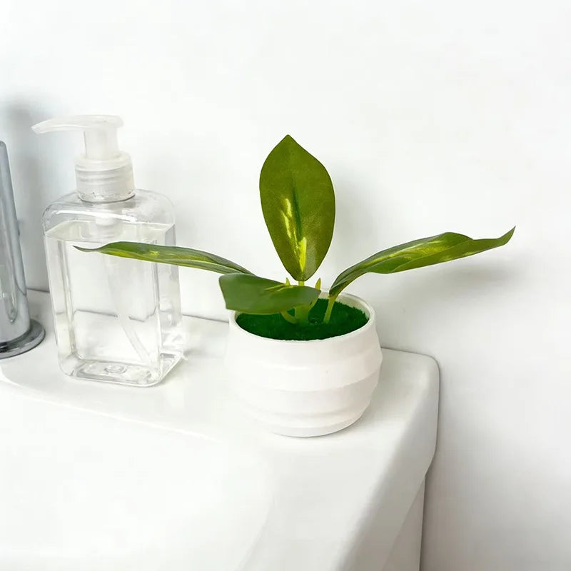 Artificial green plants, office desk decorative plants, bonsai, artificial flowers, and creative accessories in 4 small pots