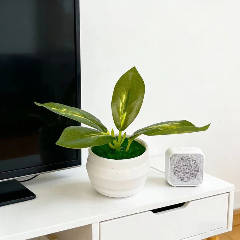 Artificial green plants, office desk decorative plants, bonsai, artificial flowers, and creative accessories in 4 small pots